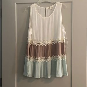 Women’s boutique top